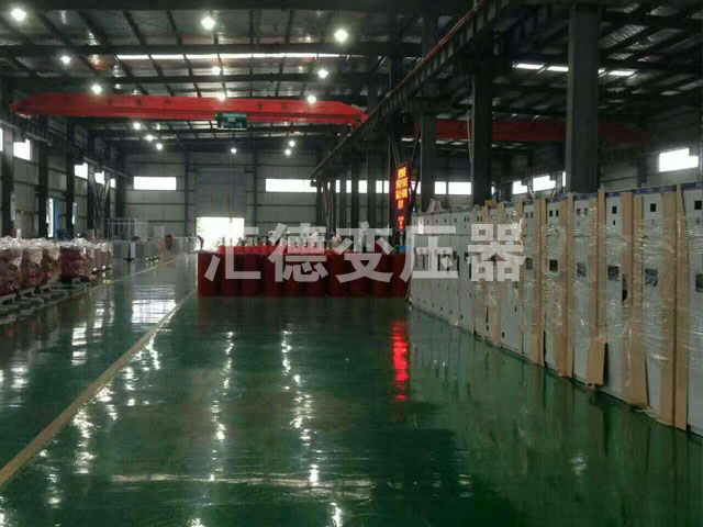 齐齐哈尔变压器车间一角